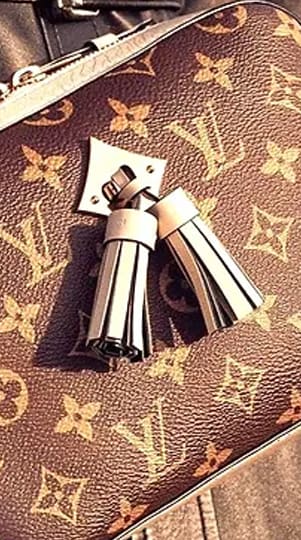 laundry tas terdekat