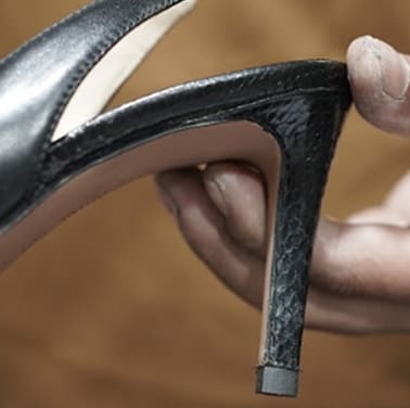 reparasi sepatu high heels