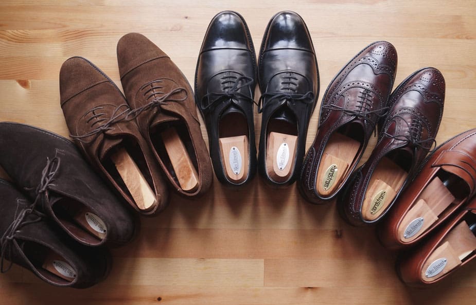 sepatu kulit sintetis